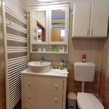Dia Apartment